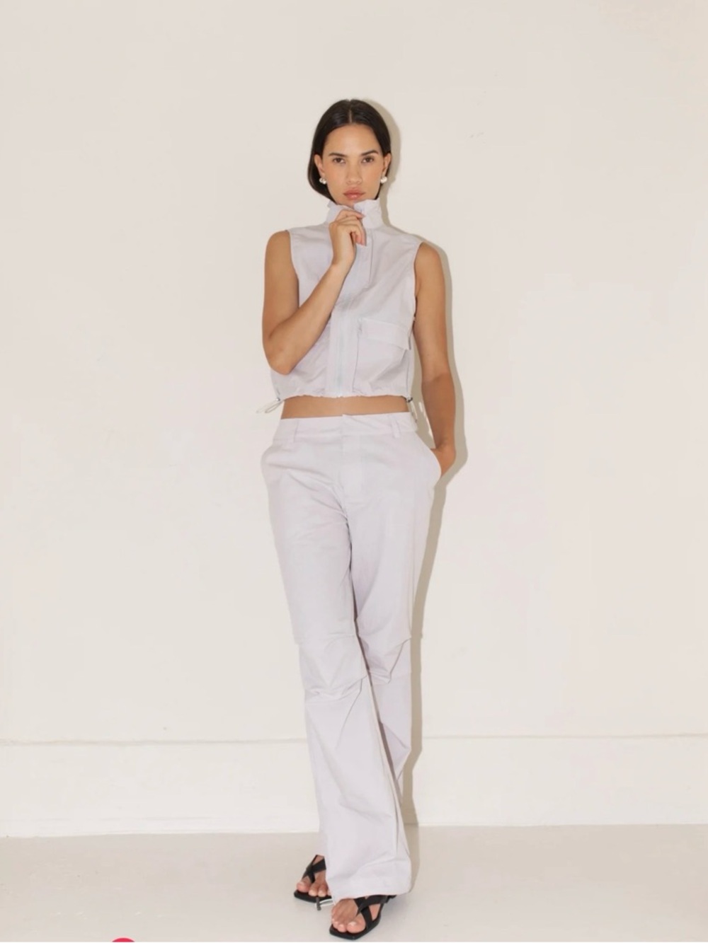 Sleeveless High-Neck Light Gray Trousers - Women